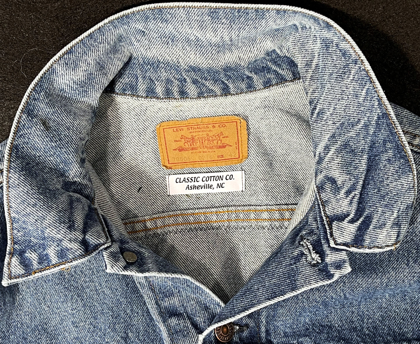 Upcycle Metallica Levi's Denim Jacket Vintage USA 42R Men's Small Women's Medium