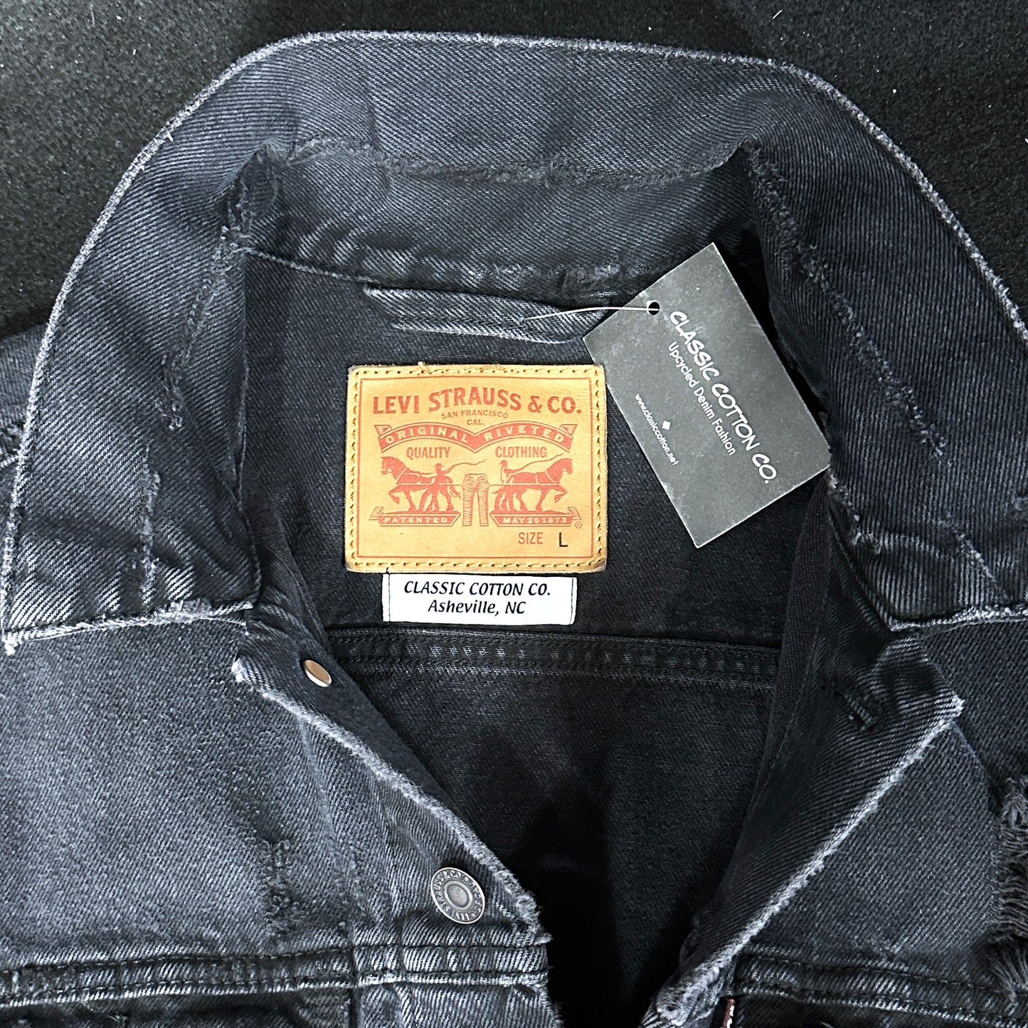 Upcycle Metallica Levi's Black Denim Vest Jacket Men's Large