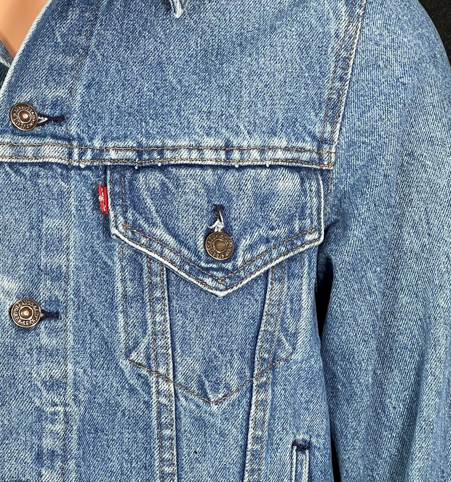 Upcycle Guns N Roses Levi's Denim Jacket Vintage USA 42R Men's Medium Women's Large