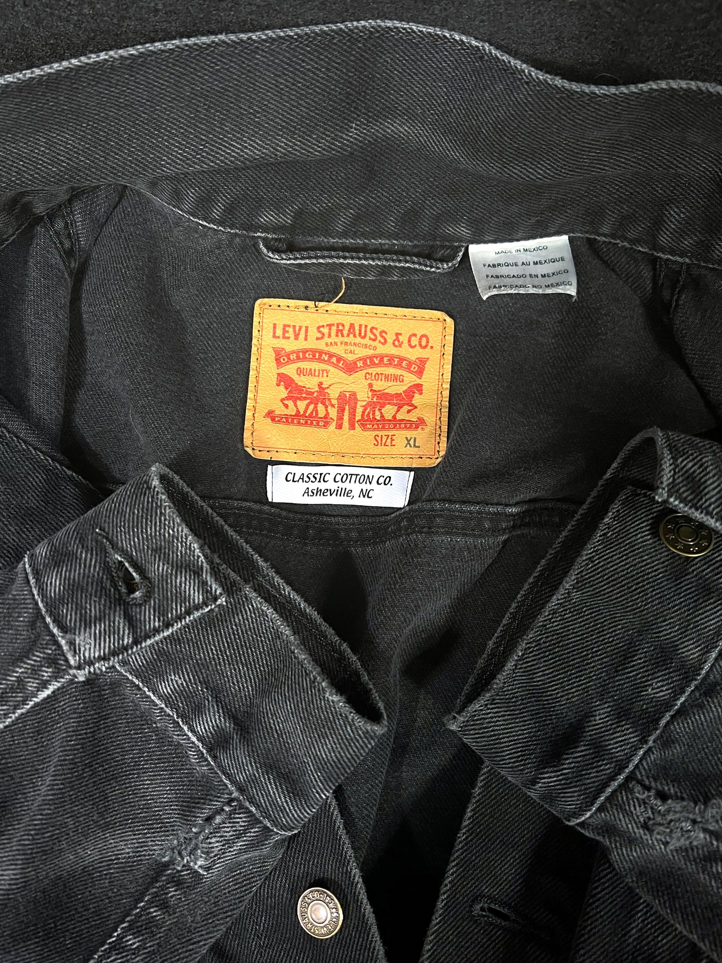 Upcycle Jimi Hendrix Levi's Black Denim Jacket Men's XLarge