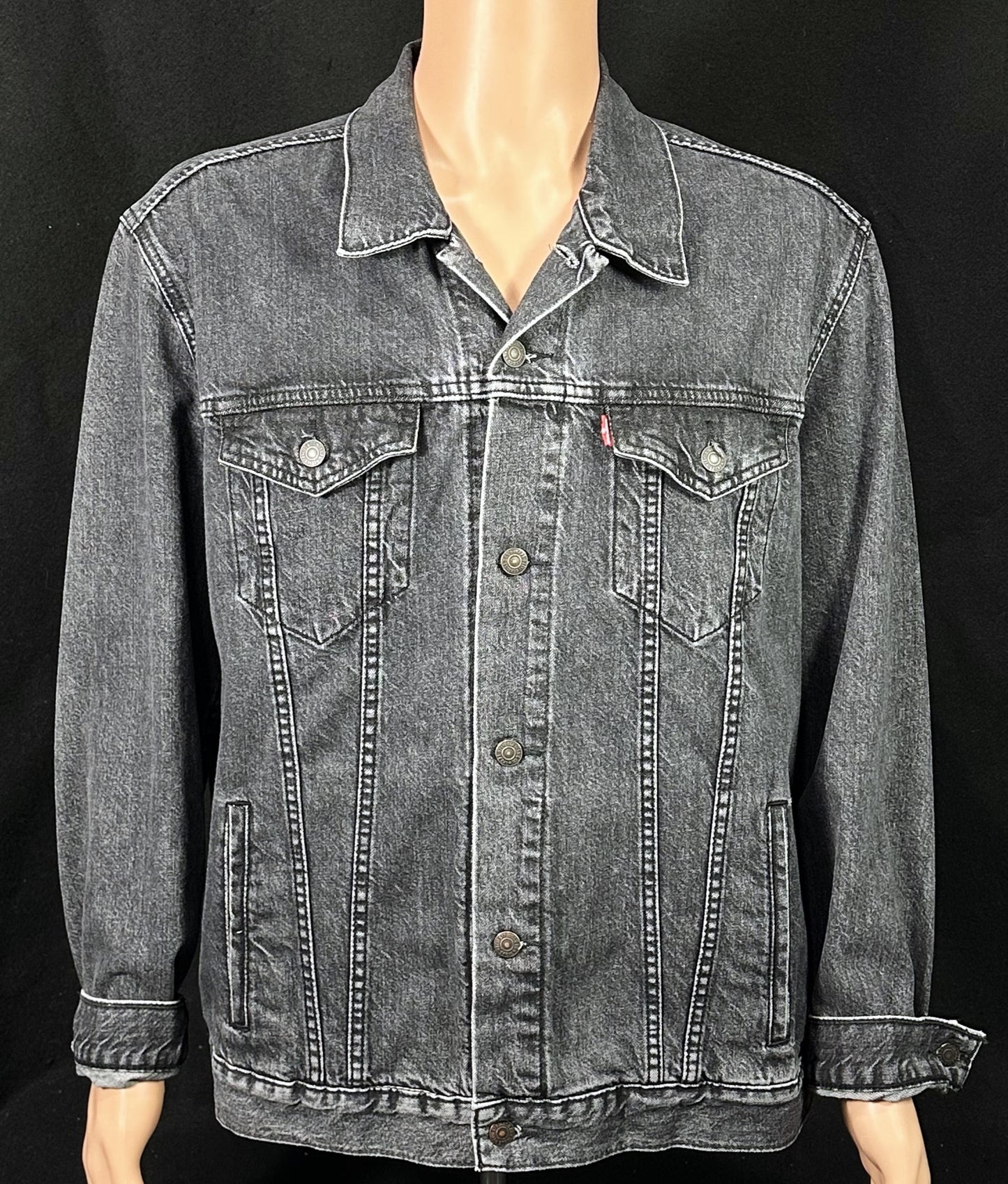 Upcycle Iron Maiden Levi's Black Denim Jacket World Tour 1982-1983 Men's XXL