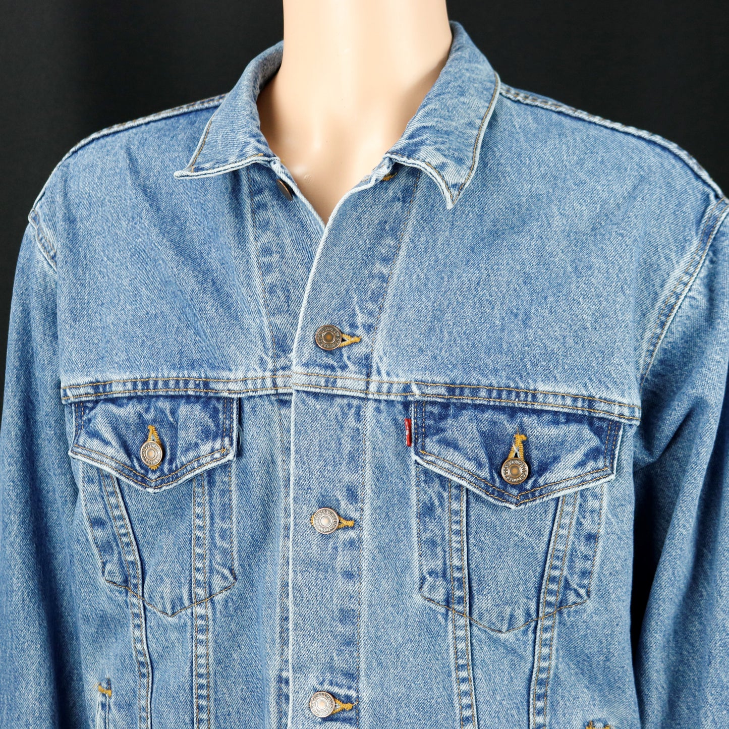 QUEEN Band Levis Denim Jacket Vintage USA Mens Large